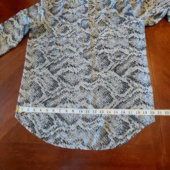 Banana Republic Black, Grey & Ivory Snakeskin Pattern Blouse - Picture 10 of 12